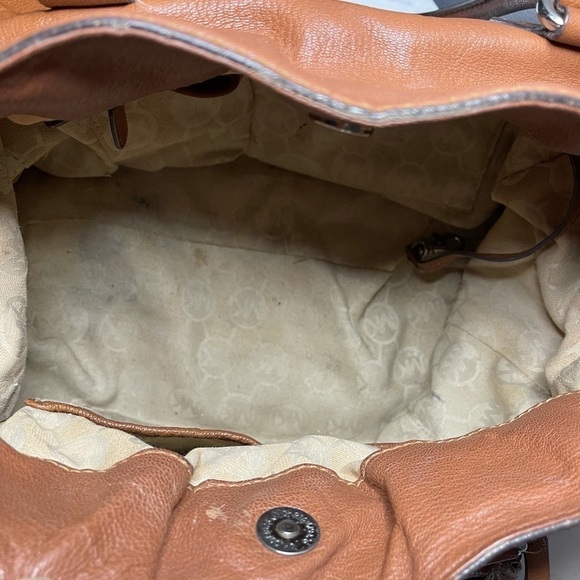 Michael Michael Kors Caramel Leather Shoulder Bag Designer Neutral 90s Y2K - Picture 6 of 11
